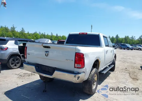 2013 Ram 2500 Slt z USA, uszkodzony, nr VIN 3C6UR5DL3DG530268